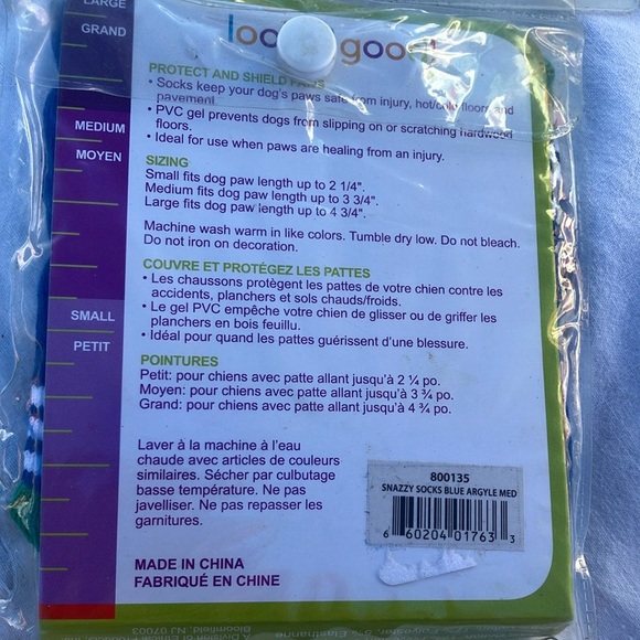 NEW 2 pairs dog socks Blue and Green for Stylish Comfort - Picture 8 of 12